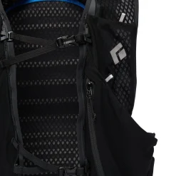 Distance 15 Backpack - Past Season