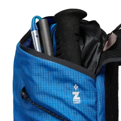 Distance 8 Backpack - Past Season