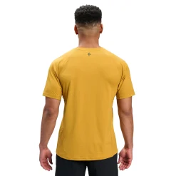 Men's Distance Short Sleeve Tech Tee