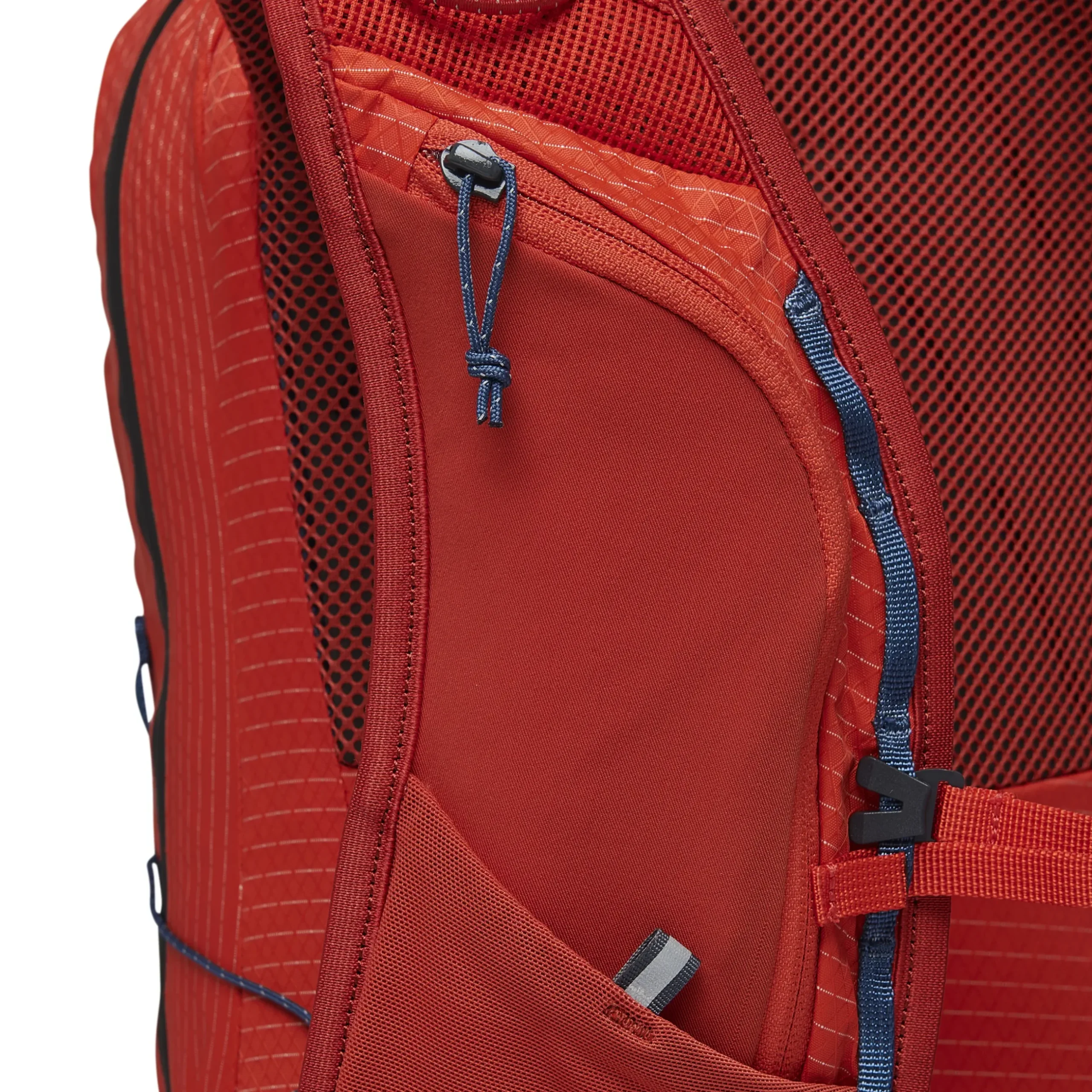 Pursuit 15 Backpack - Past Season